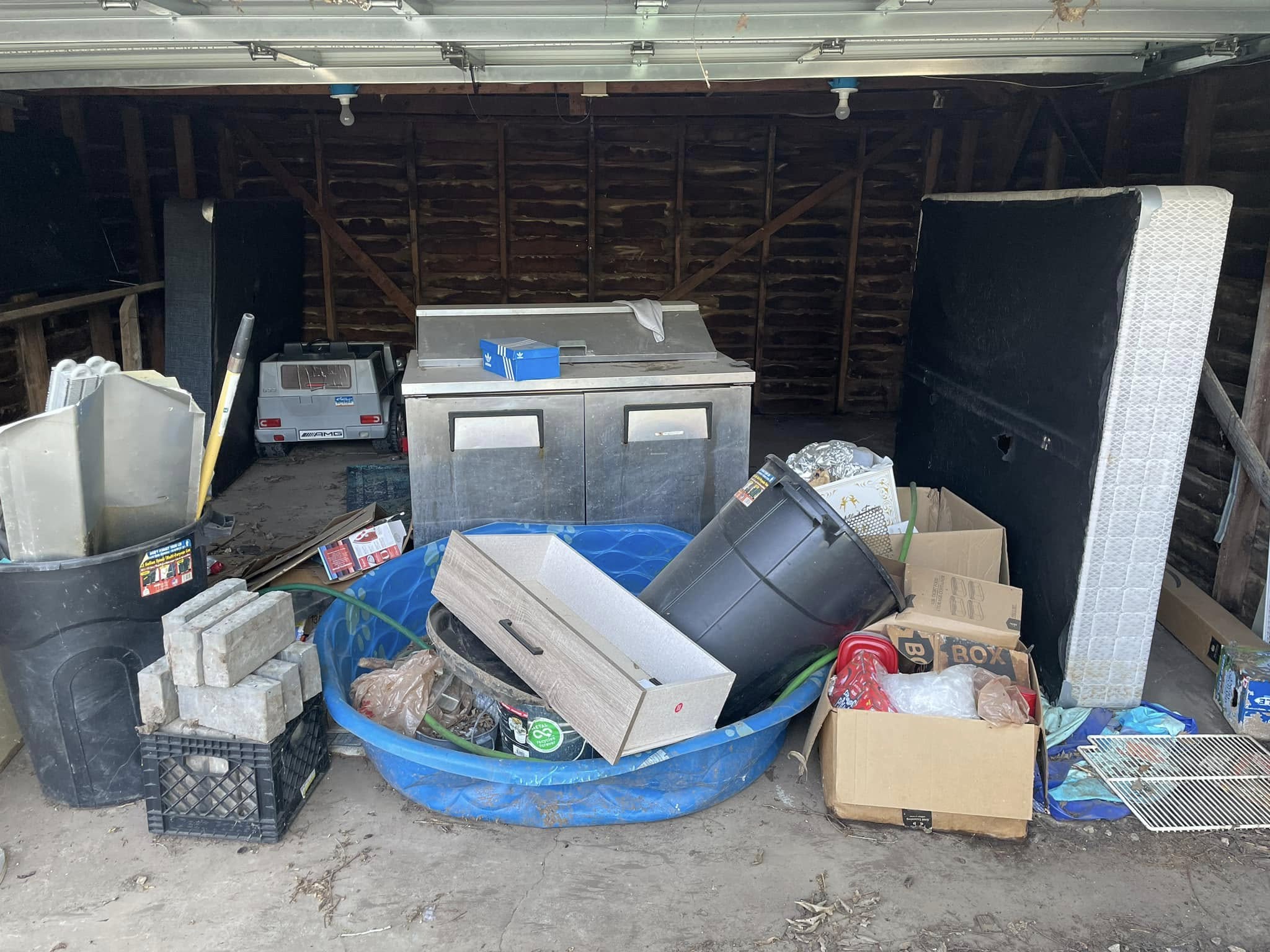 local junk pickup company